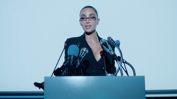 Satirical Press Conference Campaigns