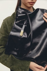 Chic Leather Tote Bags Image 3