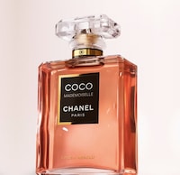 High-End Amber-Forward Fragrances