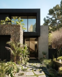 Garden Retreat Residences Image 2