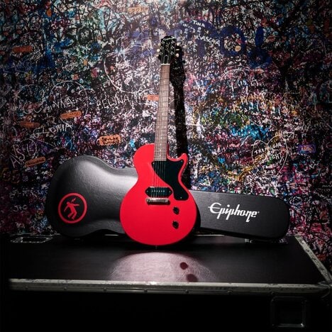 Musician-Approved Strikingly Red Guitars