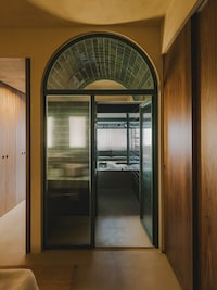Open Bathroom Apartments Image 2
