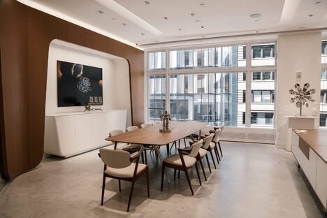 Collector Watch Lounges