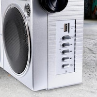 Nostalgia-Driven Audio Systems Image 5