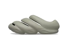 dynamic Foam Slip-Ons