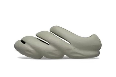 dynamic Foam Slip-Ons