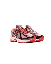 Vibrant Accented Everyday Runners Image 3