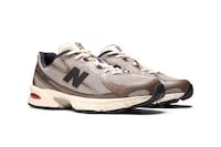 Minimalist Running Shoes Image 3