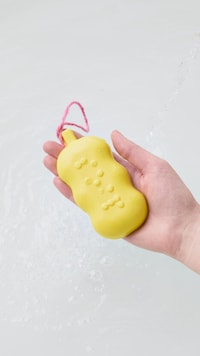 Package-Free Braille Soaps Image 1