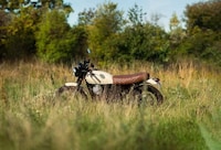 Electric Vintage-Inspired Motorcycles Image 4