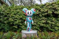 Botanical Garden Sculptures Image 2