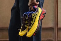 Hybrid Trail Sneakers