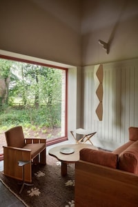 Restored Victorian Guesthouses Image 3
