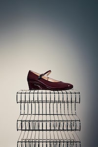 Refined Comfort-Focused Footwear Image 6