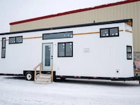 Modern Family Tiny Homes Image 2