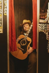 Limited-Edition Signature Acoustic Guitars Image 2