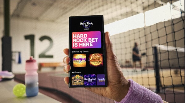 90s-Inspired Betting Platform Campaigns