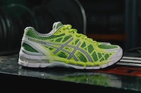 Gradient Running Sneakers Image 2