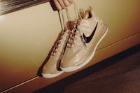 Vintage Basketball Sneakers Image 3