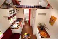 Towable Cottage-Style Homes Image 5