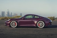 Manual Sports Coupes Image 2