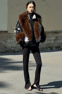 Effortless Glamour-Informed Fashion Capsules Image 4