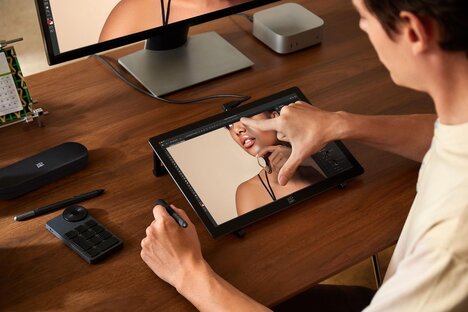 Portable Drawing Displays
