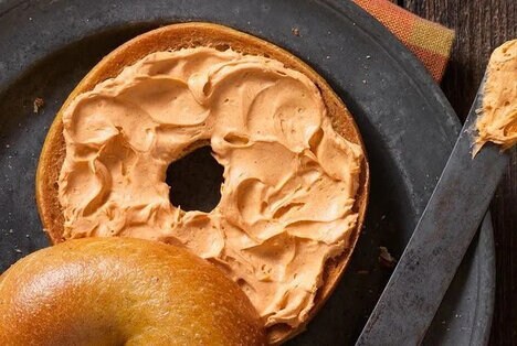 Pumpkin-Forward Bagel Experiences