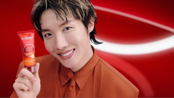 Brightening Vitamin Toothpastes