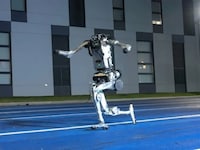 Athletic Humanoid Robots Image 3