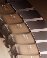 Luxe Long-Wear Foundations Image 2