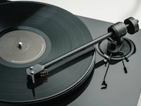 Wireless Vinyl Turntables Image 1