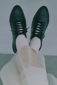 Pointed-Toe Low Tops Image 2
