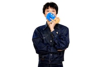Iconic K-Pop Tech Accessories Image 4