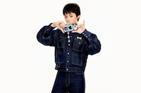 Iconic K-Pop Tech Accessories Image 5