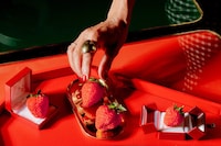 Luxury Strawberry Shops Image 3