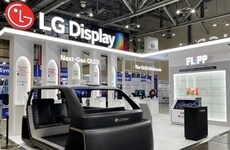 Mask-Free OLED Manufacturing