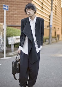 Continuous Collar Coats Image 2