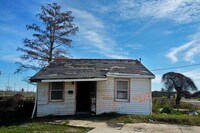 Capturing Abandoned Abodes Image 6
