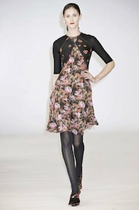 Flight Attendant Fashion Image 7