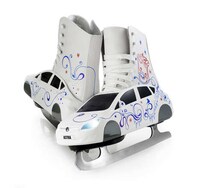 Skating on Cars Image 4