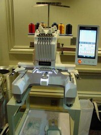 High Defination Embroidery Machine. Image 2