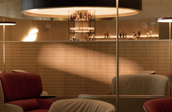 Exclusive Emerald Member Airport Lounges