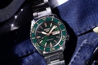 Refined Green-Dial Sport Watches Image 1