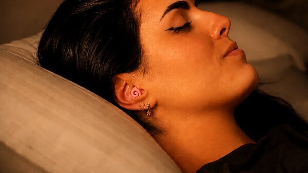 Compact Helix-Anchored Earplug Designs
