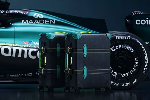 Vulcanised Fibreboard Carry-On Cases