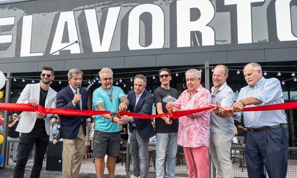Seaside Dining Entertainment Destinations