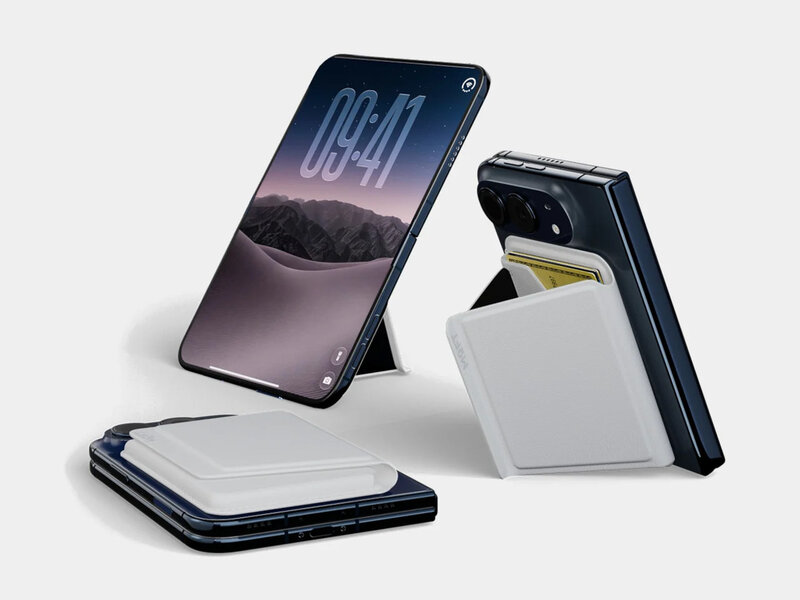 Camera-Clearing Phone Wallets