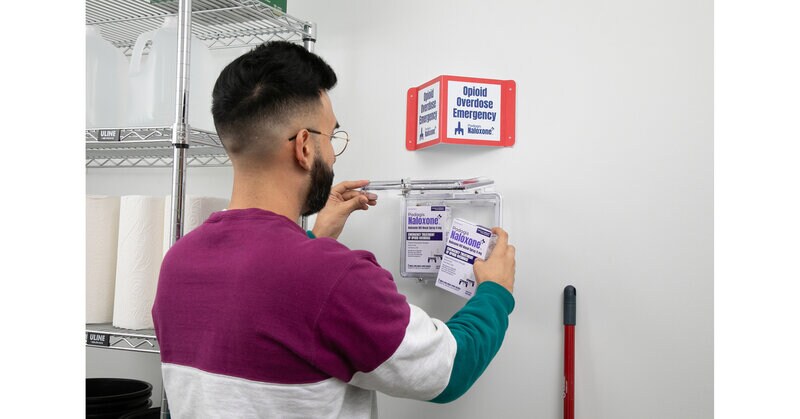 Workplace Naloxone Programs Article Thubnail