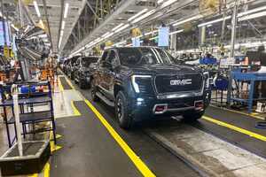 Closed-Loop EV Batteries Article Thubnail